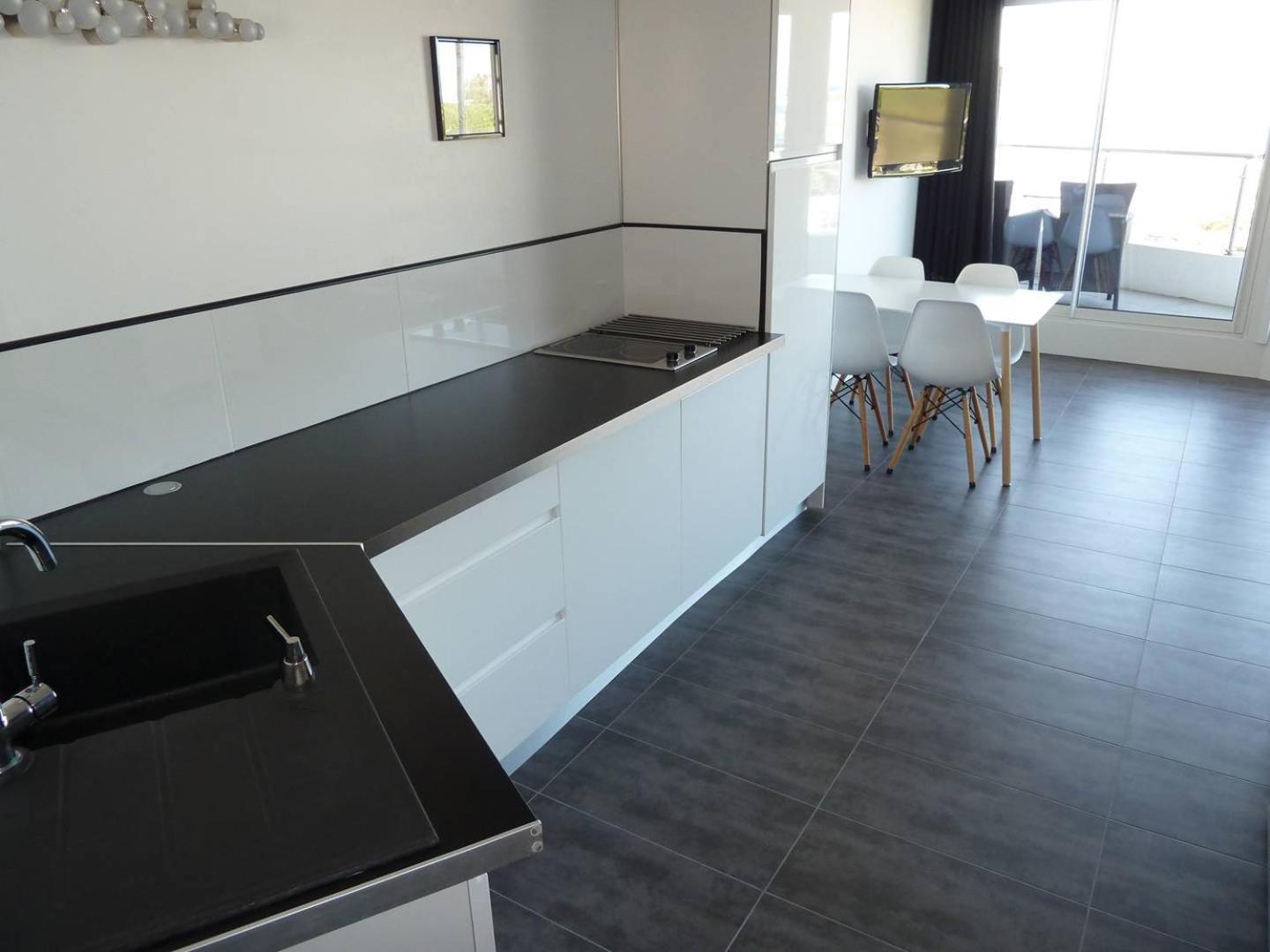 AS14629 - P2 Mezzanine avec vue mer latérale, dans une résidence sur plage avec parking privé Le Grau-du-Roi Exterior foto